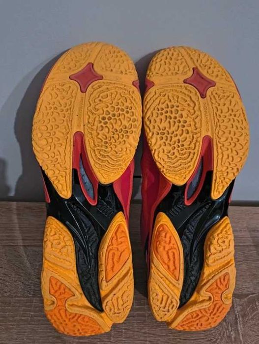 Mizuno wave lightning siatkówka 46,5