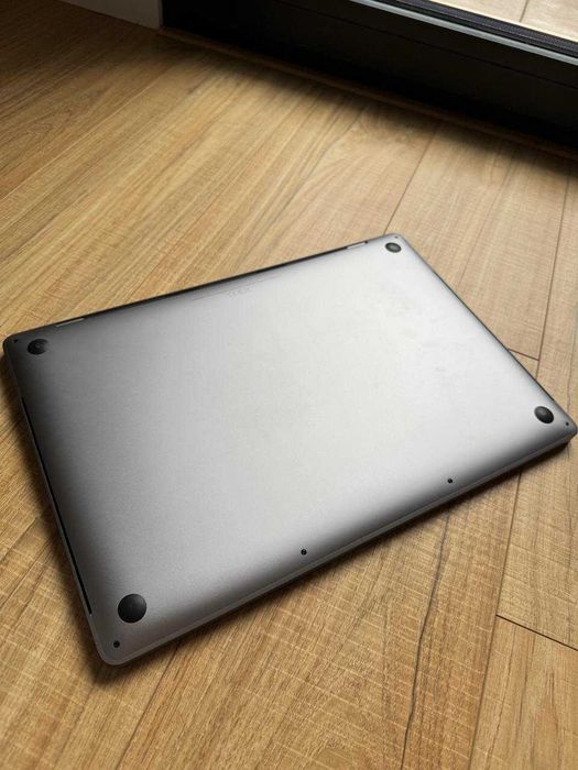 MacBook Pro 16, i7, 16GB, 512GB64283899576705124
