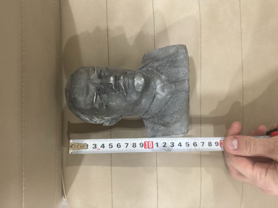 Скульптура,статуєтка