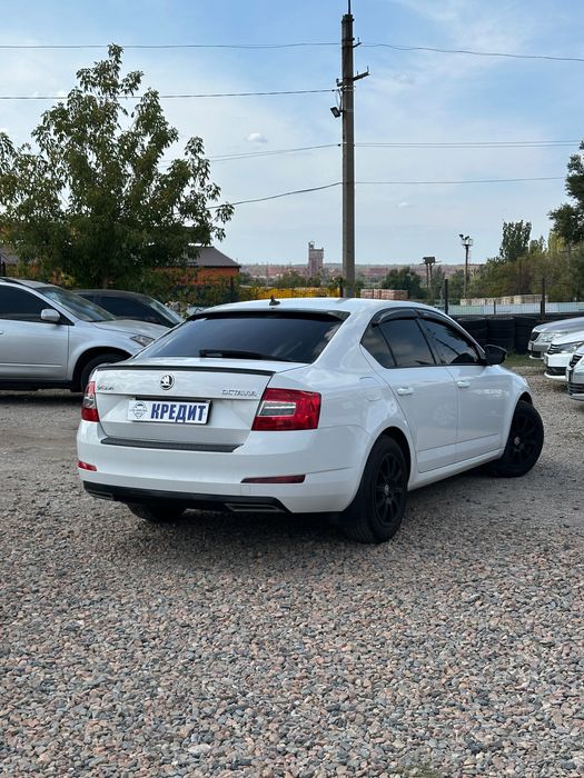 Продам Skoda Octavia A7 2017 рік можлива розстрочка, кредит, обмін!