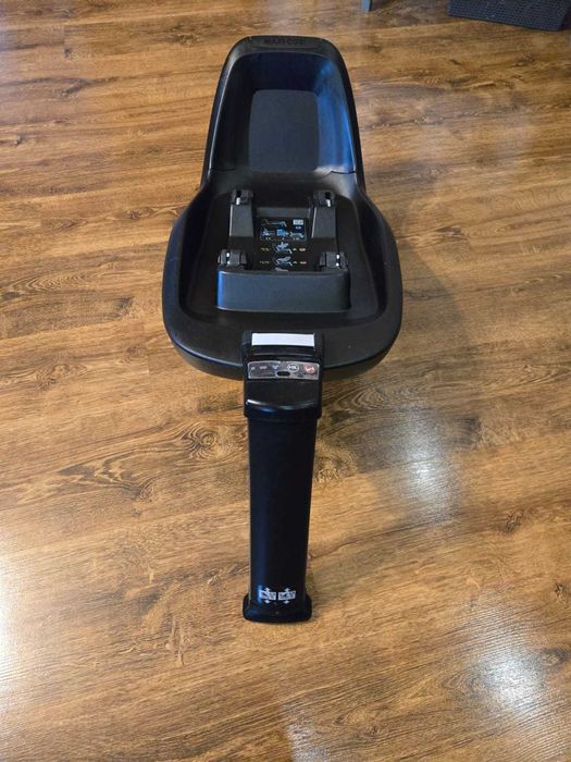 Fotelik maxi cosi 2 way pearl 9-18 kg oraz baza maxi cosi 2 way fix