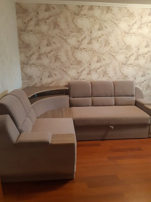 Перетяжка і ремонт м'яких меблів: крісла, стільці, дивани