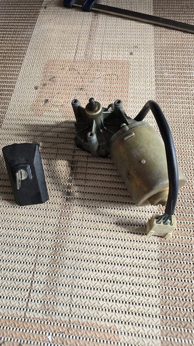 Fiat 126p silnik wycieraczek