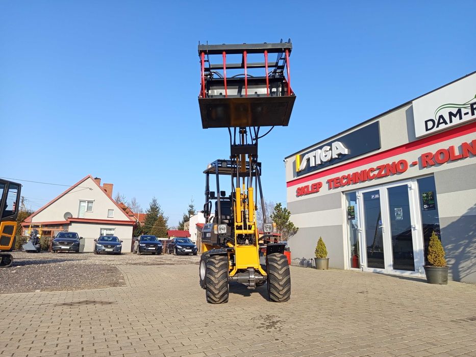 NOWA Ładowarka przegubowa WOLF 750 Silnik Perkins / Wąska i zwrotna