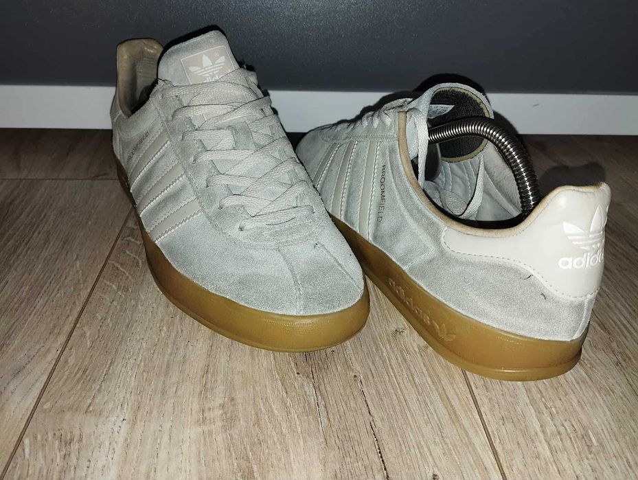 Adidas Broomfield size 42