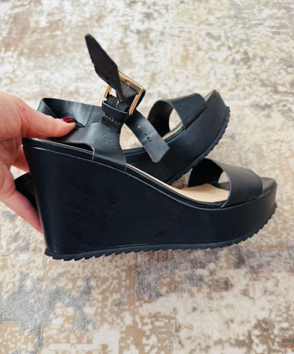 Босоніжки жіночі , розмір 38