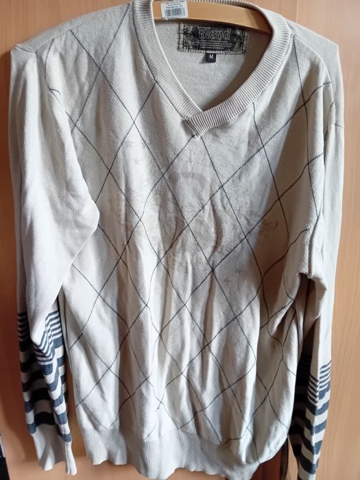 Sweter Blend . M
