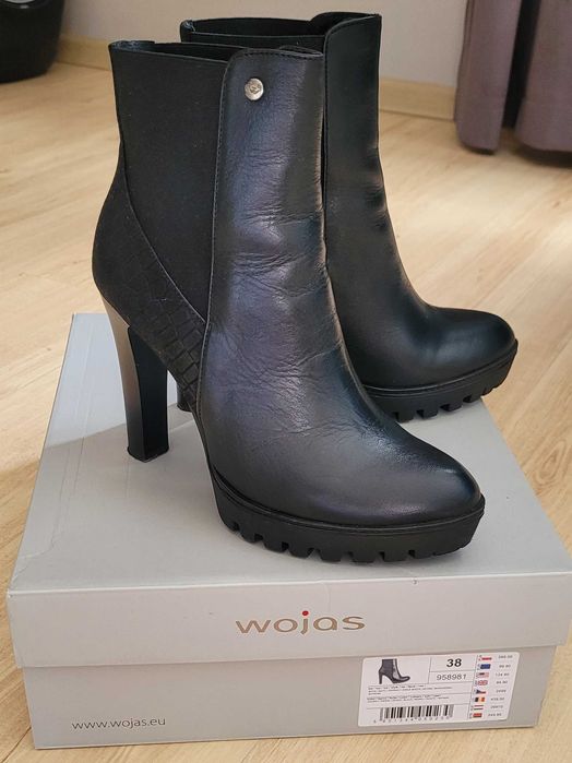 Botki damskie, zimowe, skórzane, czarne, WOJAS, rozm. 38