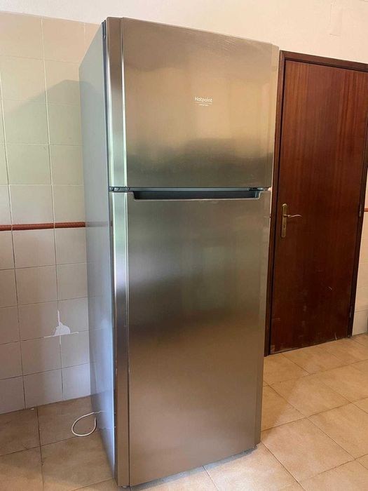 Frigorífico Hotpoint como novo – grande capacidade!