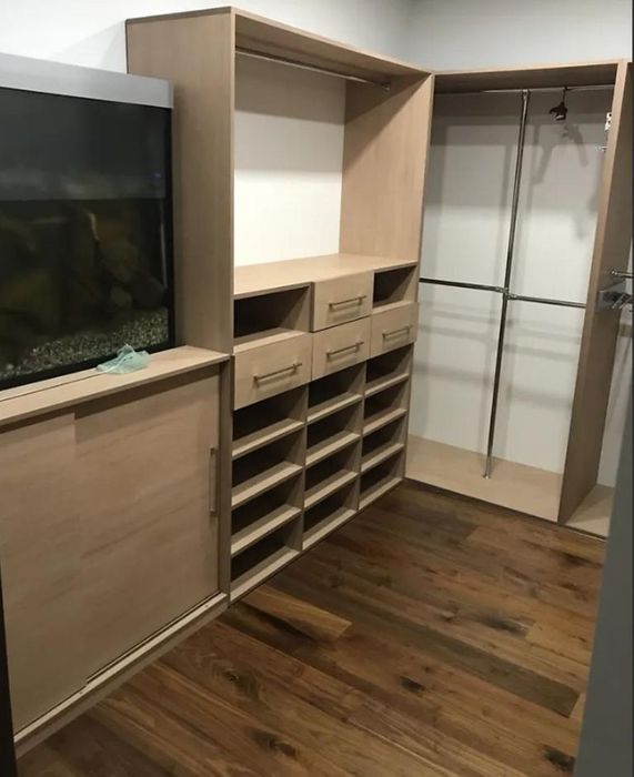 Продам 4-комн квартиру в районе Жуковского ул. - View 2