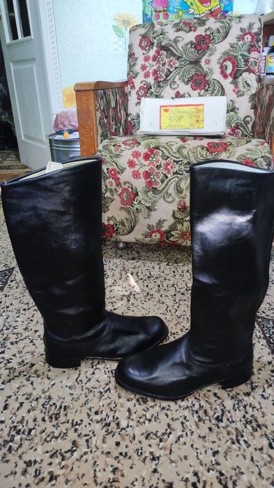 Сапоги  хромовые 42р новые