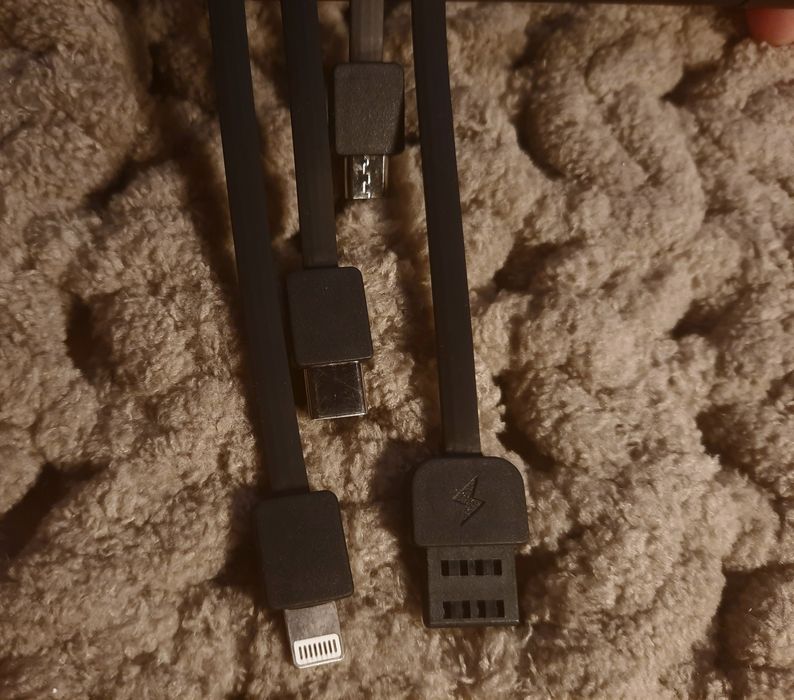 Повербанк із ліхтариком