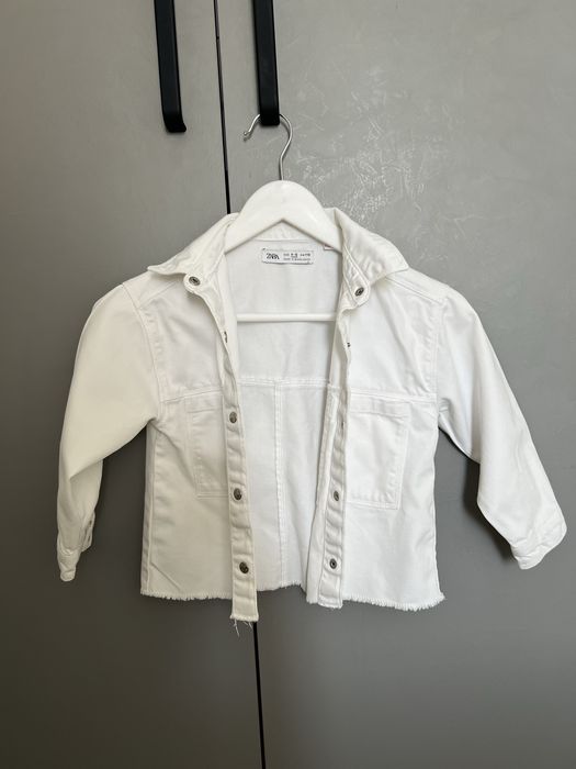 Дитяча куртка джинсова біла Zara 110см