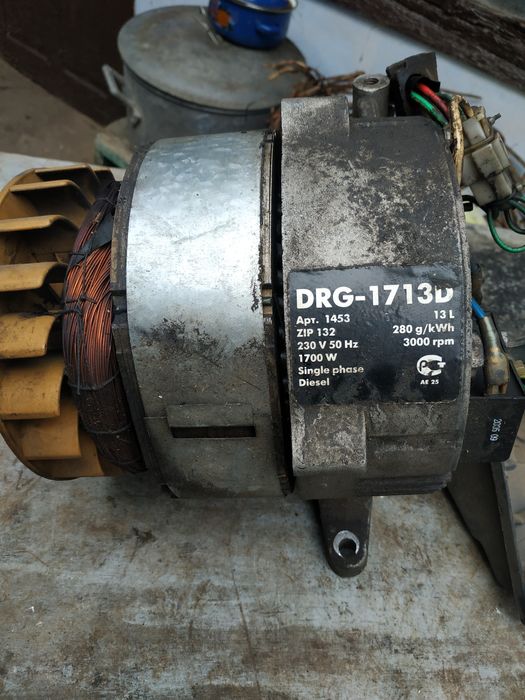 Продам запчасти для бензиновых генераторов