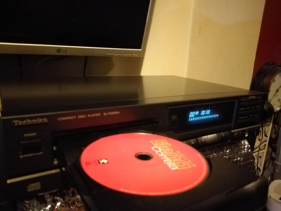 Technics CD Player Model SL-PG200A64585813239682122