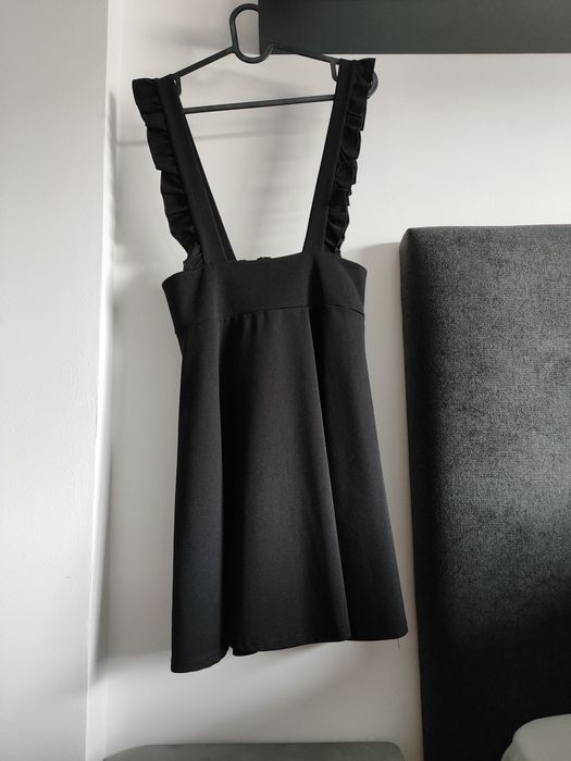 7 vestidos e 2 saias