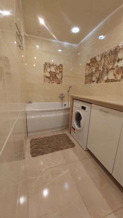 Продаж сучасного будинку 100 м2 у Центрі міста !