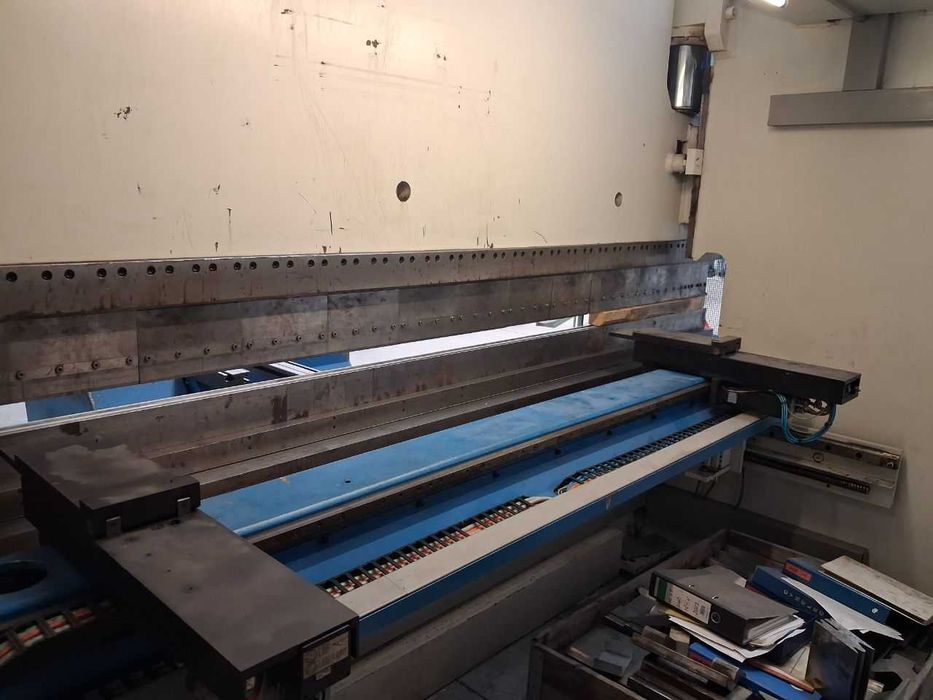 Prasa krawędziowa  EHT /Trumpf   4m/175T