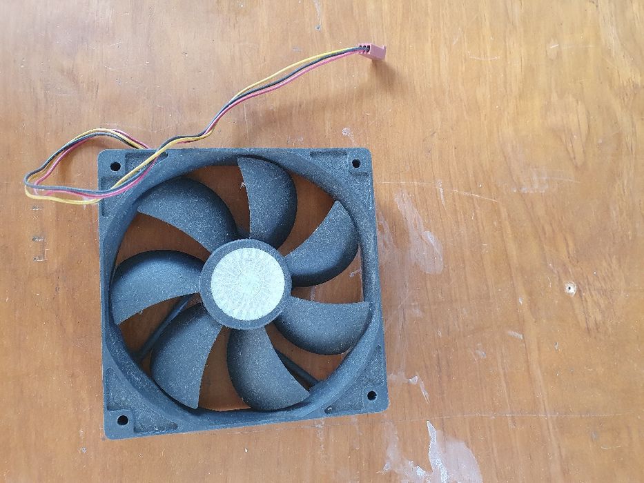 Ventoinhas de 5 e de 12volts diversos tamanhos 100% funcionais