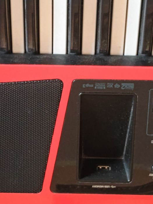 Keyboard Roland bk5