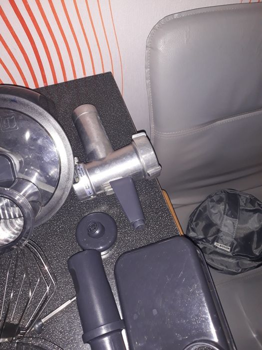 Кухонний комбайн BOSCH МUM58M59