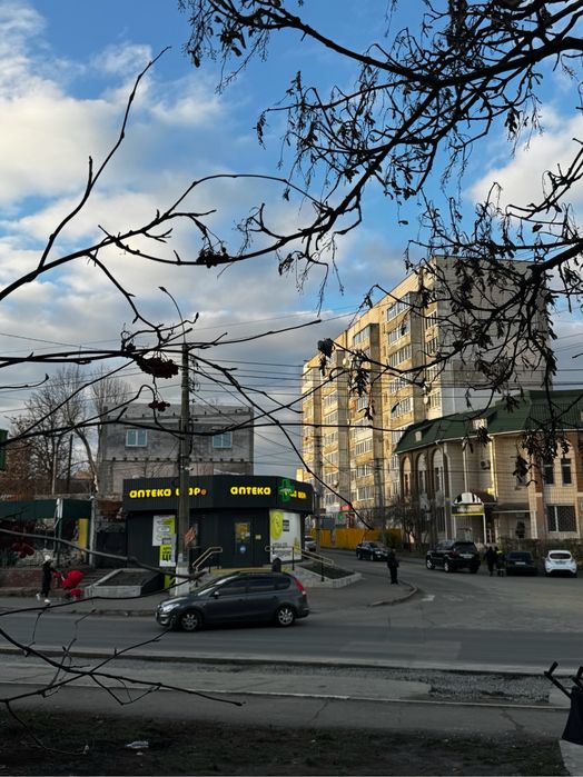 Двокімнатна квартира в центрі Бородянки, Фасад можна під бізнес!!