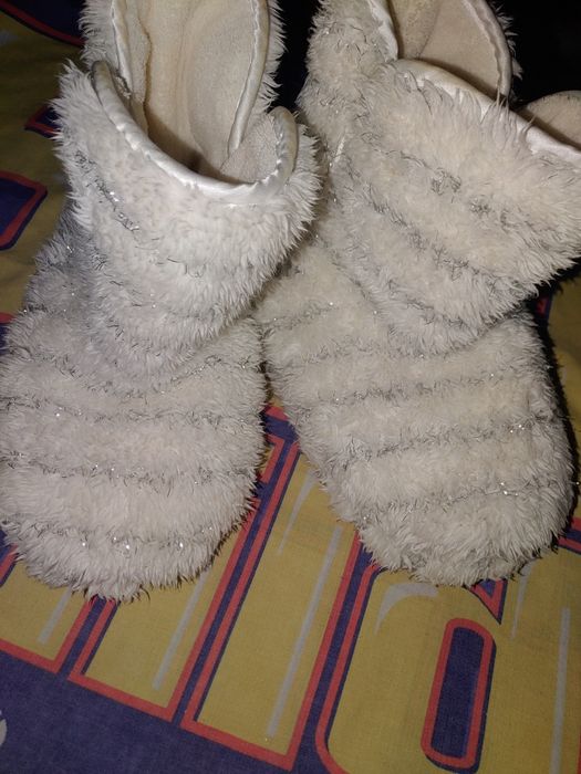 Теплі  чуні, тапки  р.30 (19см)