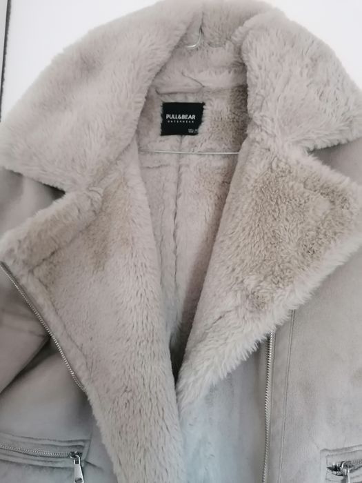 Casaco de pelo muito quentinho para esta altura do ano