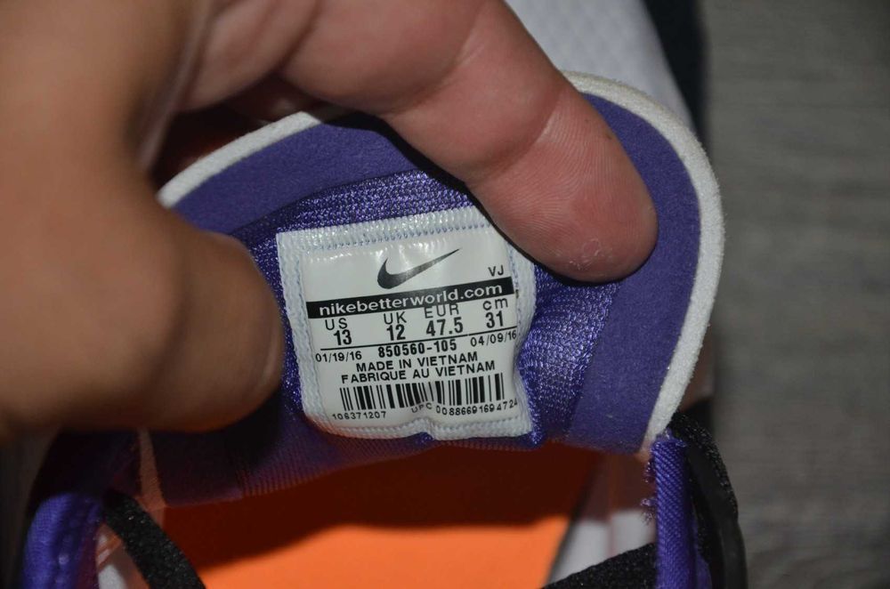 Продам кросівки Фірма Nike Zoom Lite QS.