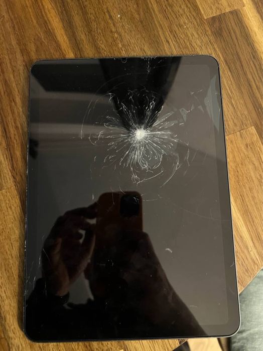 iPad Air 4 (2020) zbity ekran