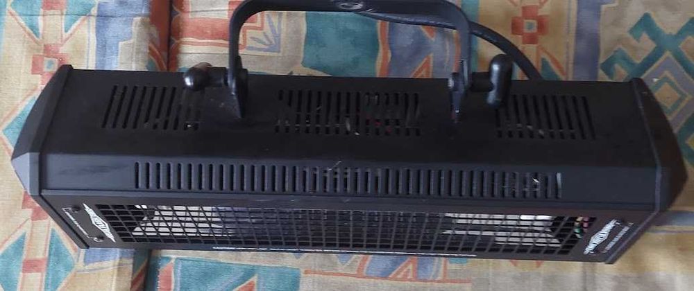 ADJ Mega Flash DMX 800W Strobe Light