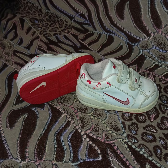 Кросівки 11,5 см стопа, nike, для дівчинки