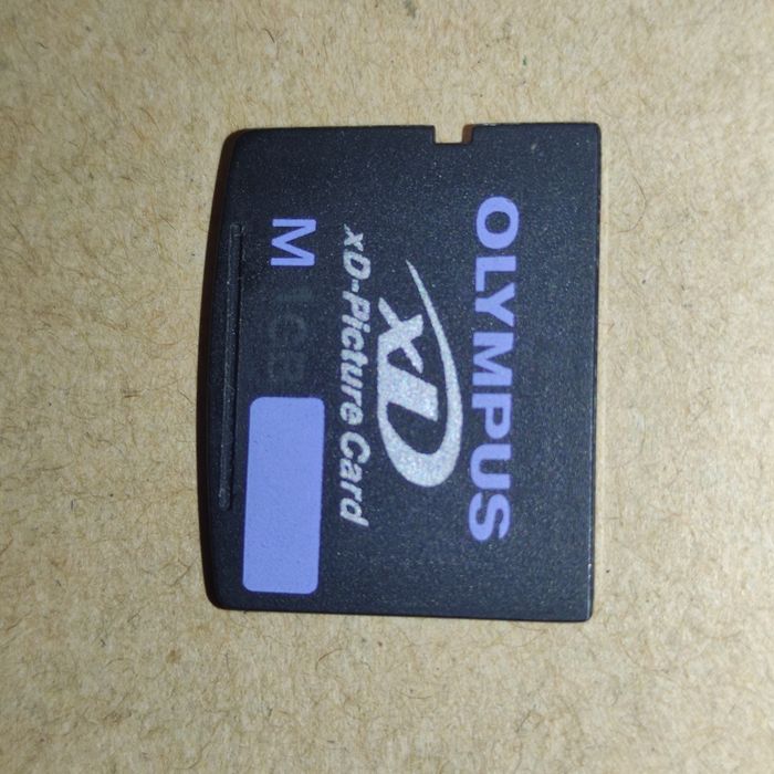 Olympus FE- 310 на частини/відновлення