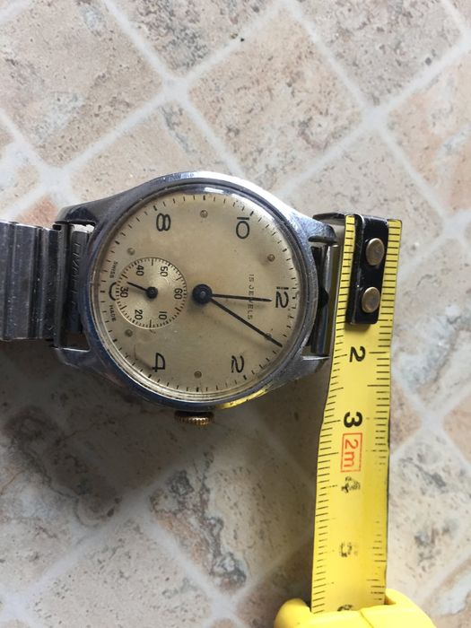 Продам дуже старий1938 - 43року швейцарській годинник
