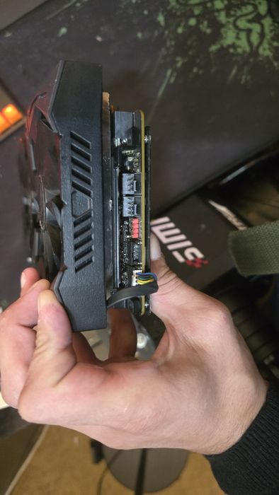 Nvidia  GTX1080ti  Asus strix