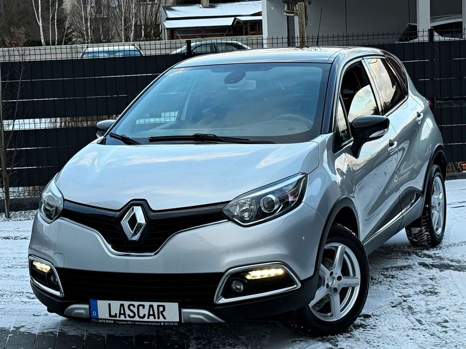 Renault Captur 0.9T LEDY Kamera Navigacja PDC Półskóra Podgz Fotele Full Niemcy