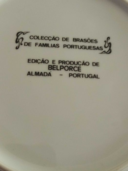 Prato decorativo Porcelana com Brazão