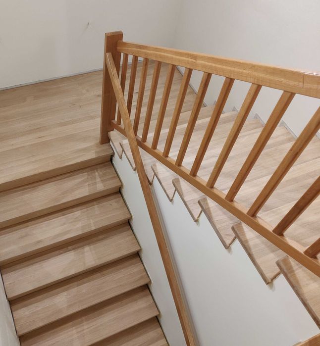 Cyklinowanie, renowacja podłóg i schodów.