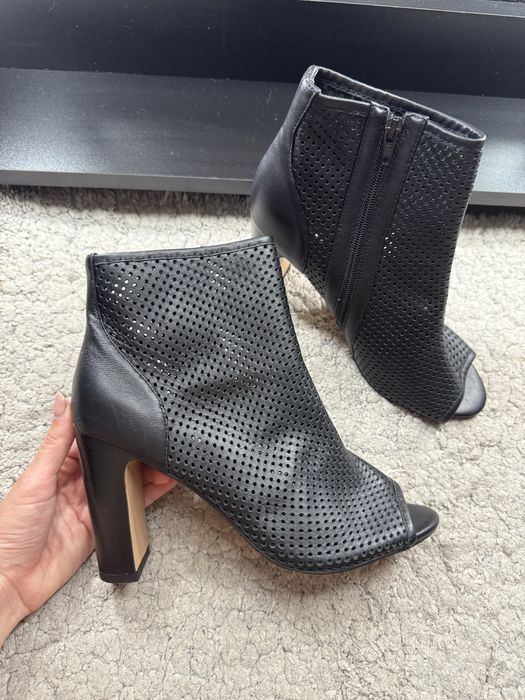 Натуральна шкіра , нові , 26 см устілка