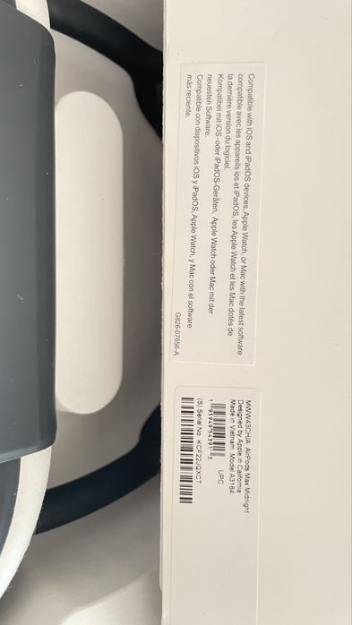 AirPods MAX Midnight