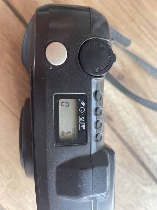 Minolta Panorama Zoom 28 - 35mm Film