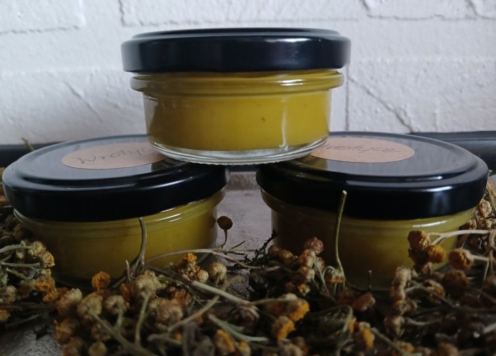 Naturalna maść z wrotyczu