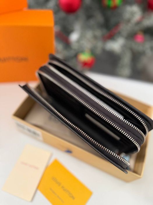 Кошелек клатч на два отделения Louis Vuitton Zippy органайзер луи