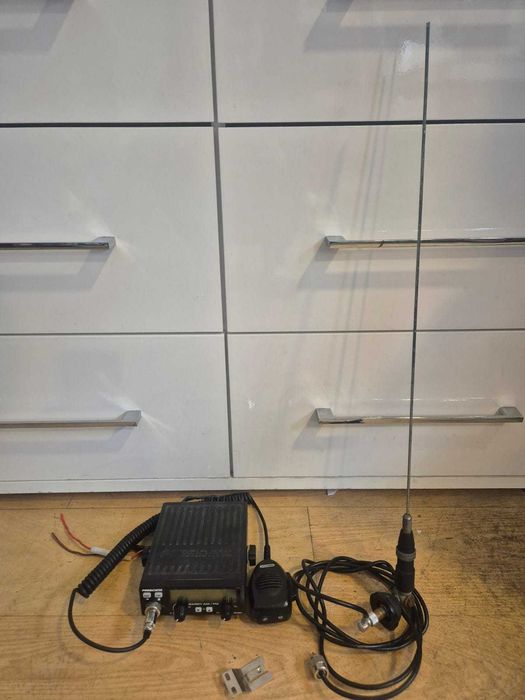 CB radio President Barry AM/FM z anteną