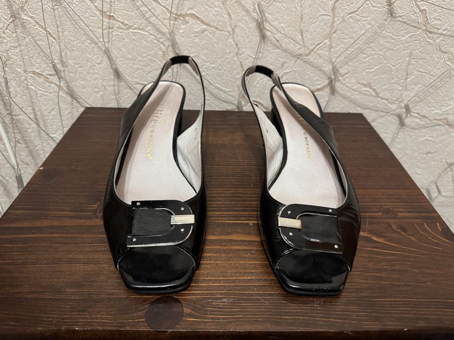 Продам жіночі туфлі Elite by Monarch