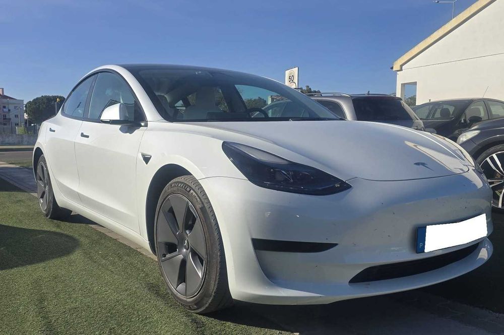 Tesla Model 3 Tração Traseira