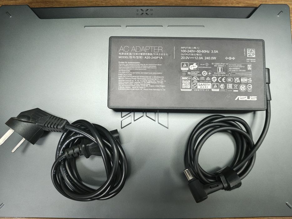 Ігровий ноутбук Asus TUF Gaming FA507NU-LP101 R5-7535HS RTX4050 НЕСПРАВНИЙ ПРОЦЕСОР