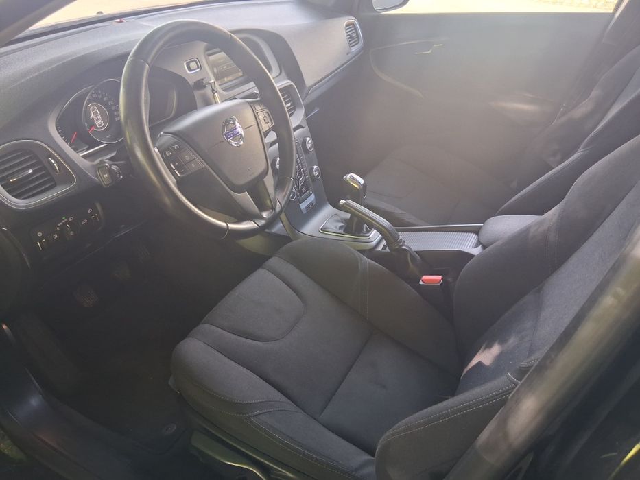 Volvo V40 2.0 D2