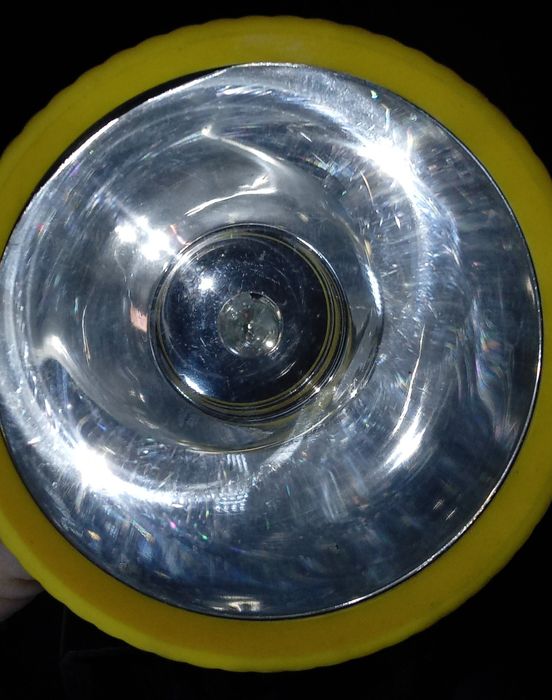 Справжній німецький ліхтар з магнітом