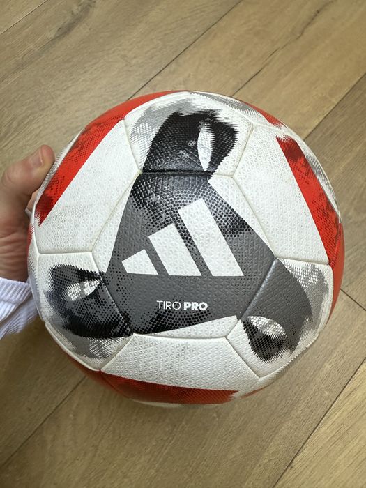 Piłka Adidas Tiro Pro